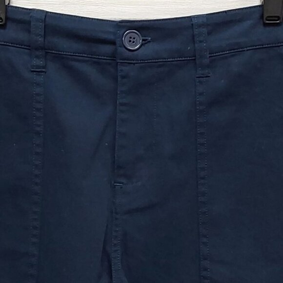 Utilitarian Short | Redy | 4 - Picture 4 of 13